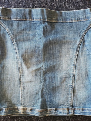 Jean skirt like new, very tight fit, size small