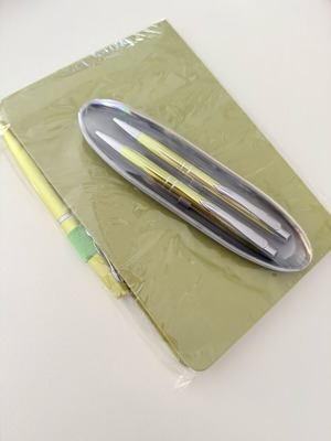 Pen and notebook set brand new