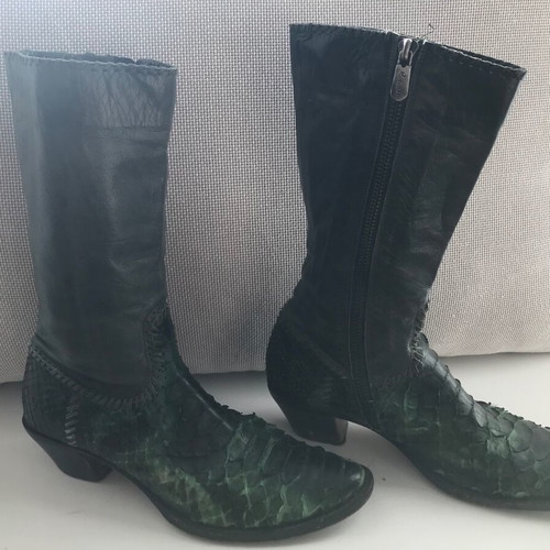 Green leather boots used, size 36.5