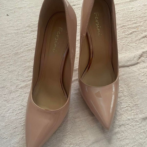 Beige pumps size 38 used, barely worn