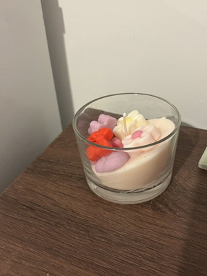 Handmade Yellow Daisy Scented Candle with Vanilla