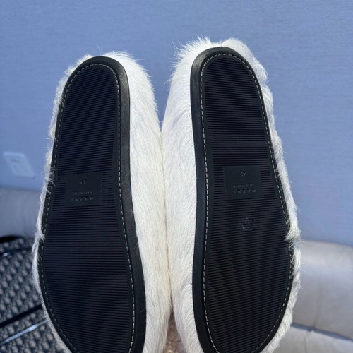 Marni Grey long-hair calfskin Fussbett sabot like new, size 42