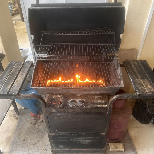 Char Broil Gas Barbeque with 2 Burners used