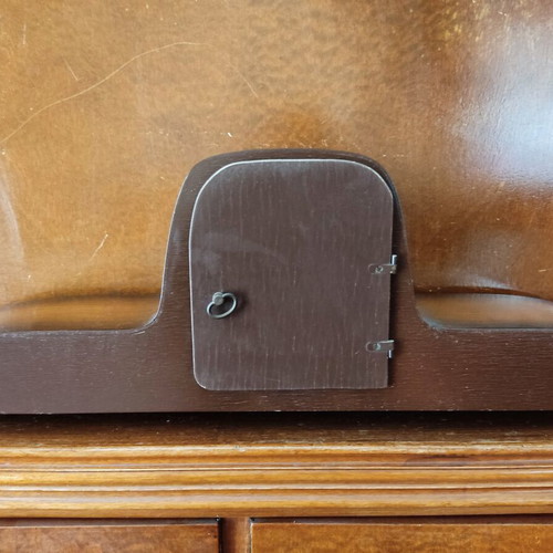Hermle Chiming Wooden Mantel Clock vintage, like new, 1960 art deco