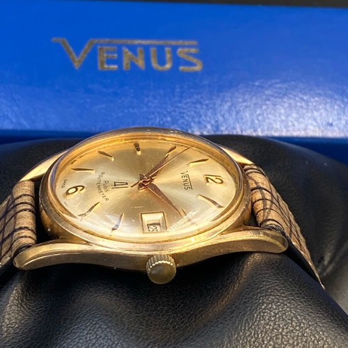 Venus Routemaster Automatic wristwatch, 41 jewels, 60s vintage