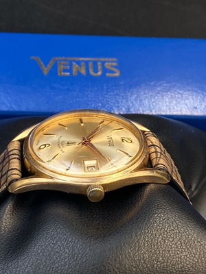 Venus Routemaster Automatic wristwatch, 41 jewels, 60s vintage