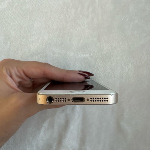 iPhone SE pink gold used, 32 GB, good condition