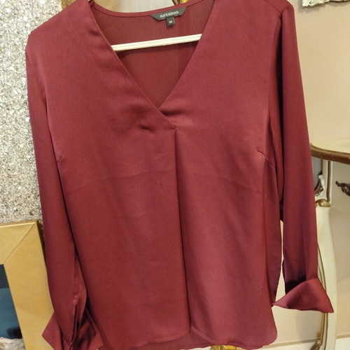 Burgundy blouse, like new