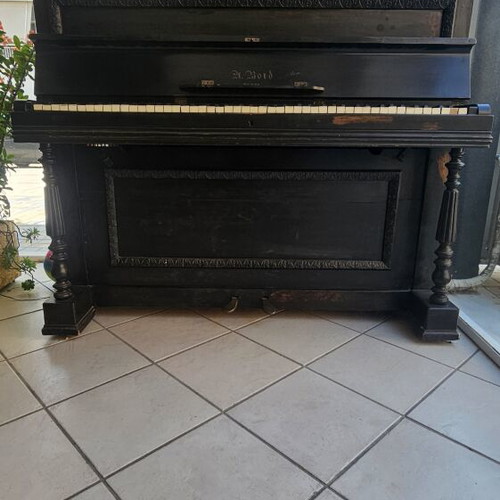 K Bord Paris Piano 1885 like new
