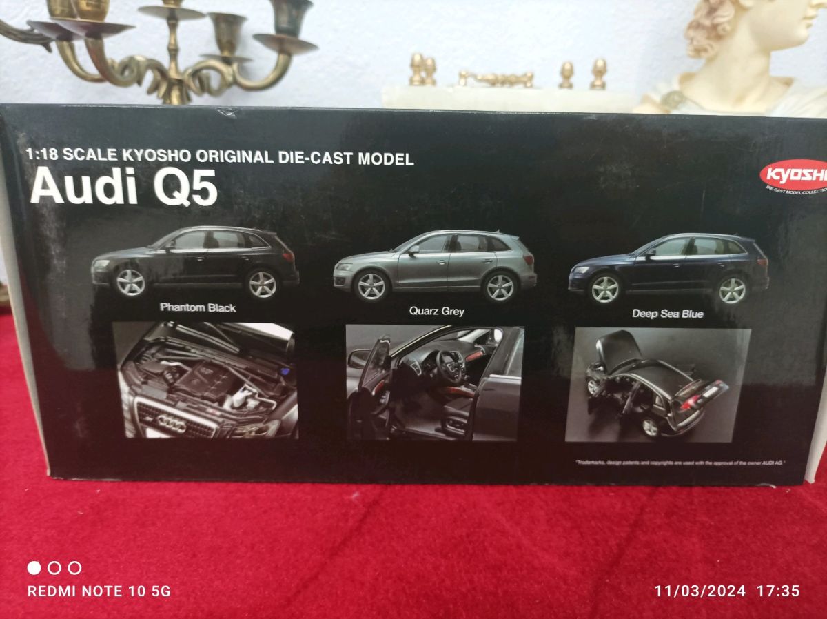 京商 Audi Q5 (Deep Sea Blue) 1/18 1:18 Audi Q5: kyosho στο κουτί