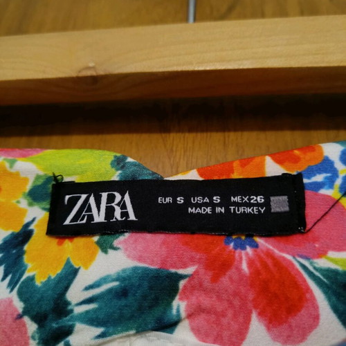 Floral pants Zara size S like new, multicolor