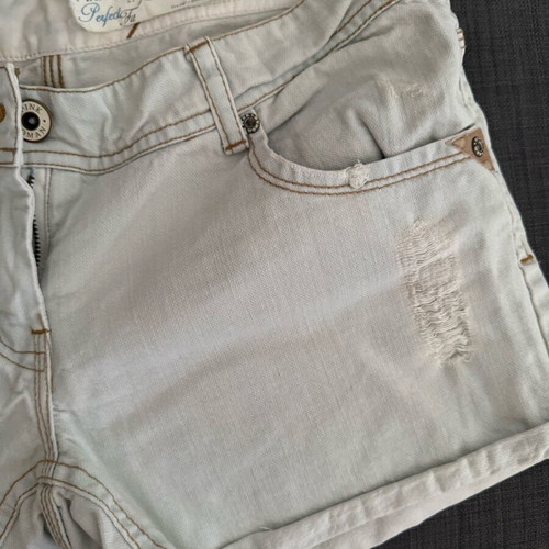 Pink Woman denim shorts like new, size M, white