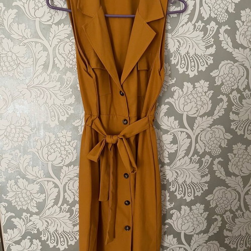 Dress with belt like new, orange, one size with elastic waist