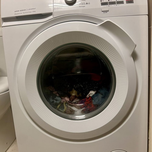 AEG 6000 Series LAVAMAT washing machine ProSense Technology 1-8kg