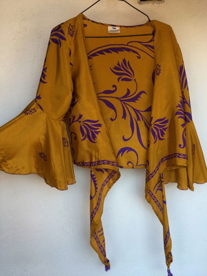 Venus Bell Sleeve Wrap Top like new, S/M, purple and orange