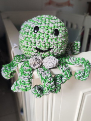 Knitted octopus handmade new