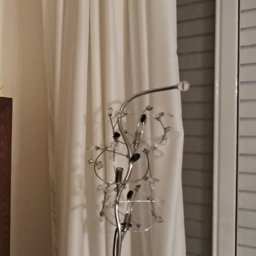 Lamps like new, two pendant and one floor lamp