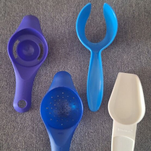 Tupperware kitchen mini tools set of 4 new