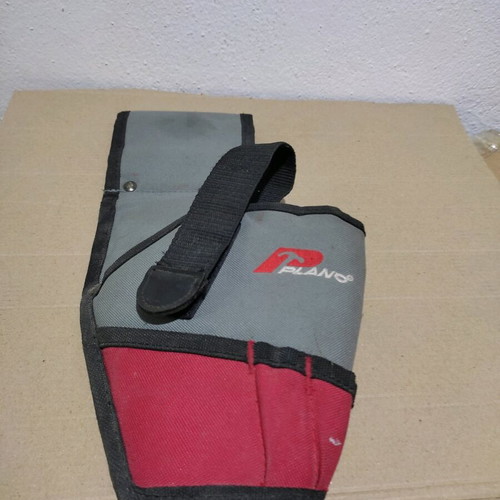 Plano belt holster for screwdriver like new with bit holders