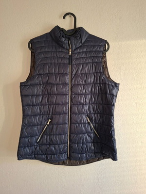 Mango sleeveless jacket like new, black and grey, size M