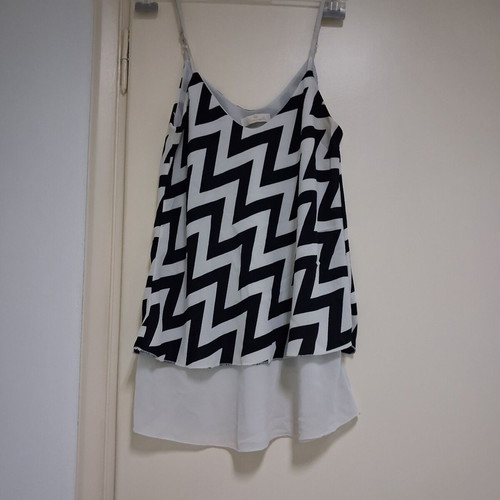 Donatella sleeveless top used, size M/L, black and white
