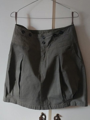 Attrattivo skirt like new, size M, green
