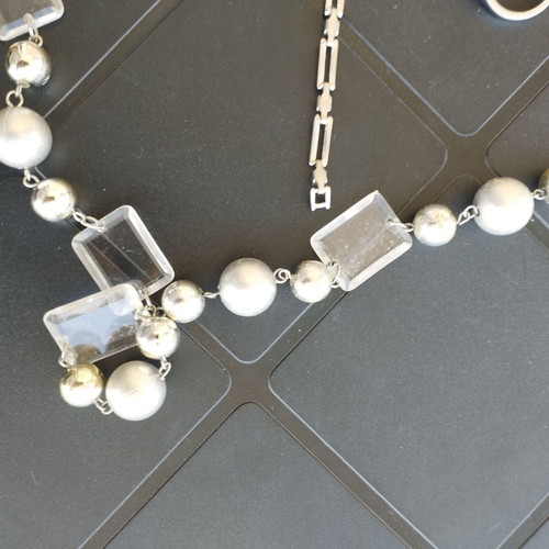 Jewelry set used with necklace, earrings, bracelet, and ring