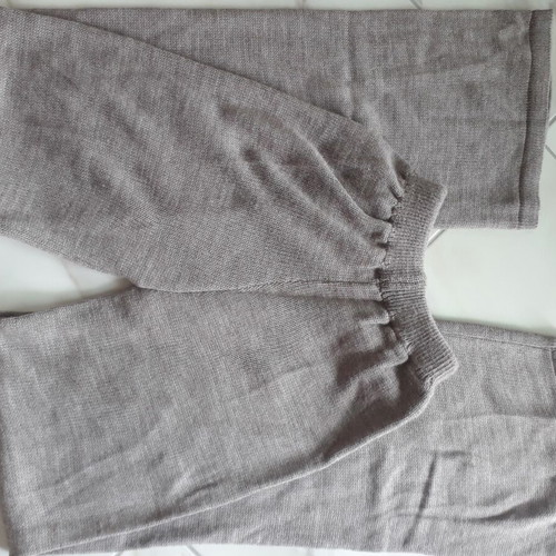 Knitted winter clothing set like new, medium small