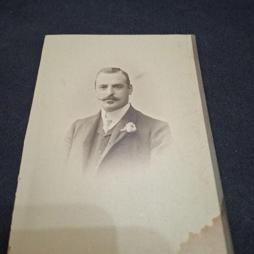 Collectible black and white vintage photo on cardboard used, 10.5×14 cm