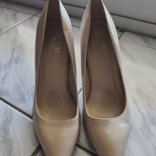 ACBC Nude Patent Leather Pumps Size 38 Like New