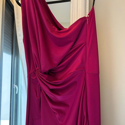 Nash occasion dress like new, size medium, magenda color