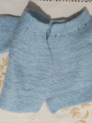 Baby cardigan without buttons