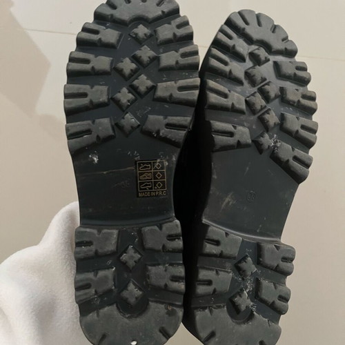 Loafers with thick sole Luigi black like new, size 38
