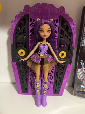 Mattel Skulltimate Secrets Monster Mysteries Clawdeen Wolf new