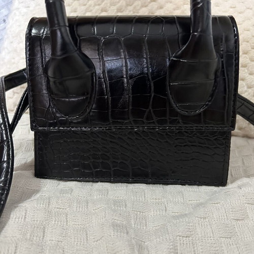 Sorena Handmade crossbody bag black like new