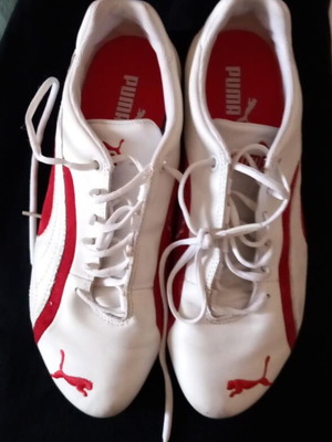 Puma Speedcat shoes used, size 39, white and red, narrow fit