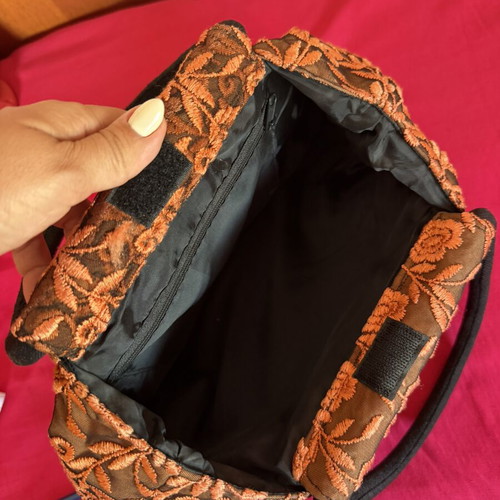 Handbag embroidered, unused, multicolor
