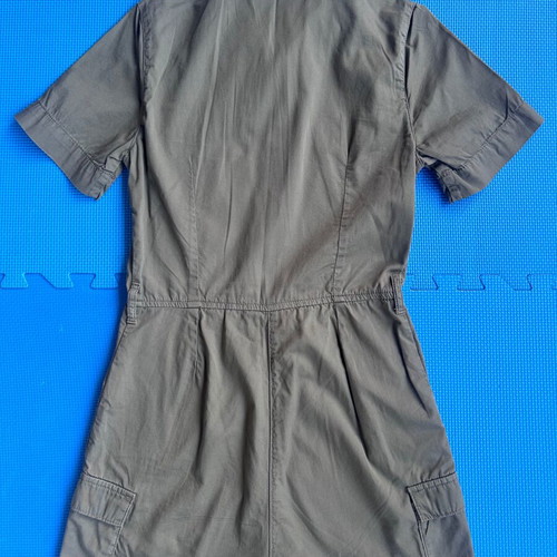 Khaki Utility Cargo Romper Jumpsuit Women’s Size Medium like new
