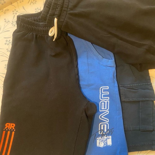 Bermudas like new, pack of 4 for ages 12-14