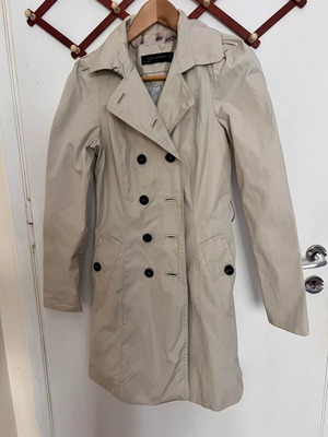 Zara trench coat size Small, like new, 100% cotton