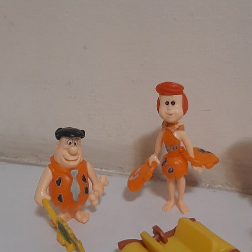 Vintage '90 Flintstones figure set of 5, like new, assembled