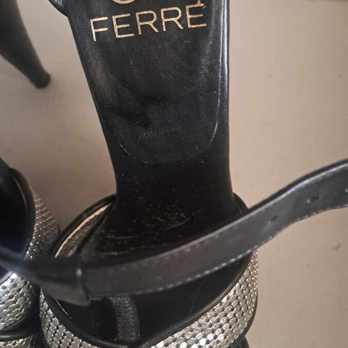 G. FERRE high-heeled sandals black with silver details like new, size 36