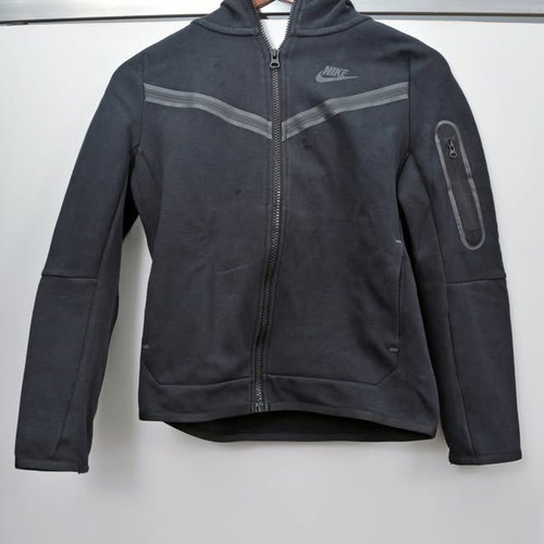 Nike Tech Fleece black jacket used, size 146 cm