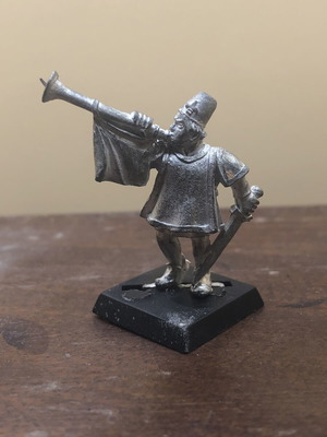 Games Workshop Warhammer Bretonnian Men At Arms Metal Trumpeter figure