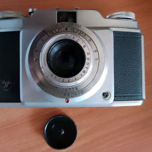 Agfa Silette Pronto used with leather case and strap