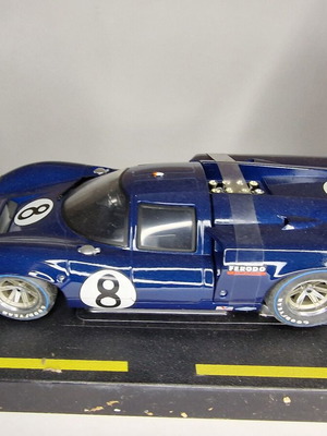 Metal model GMP 1969 Daytona Air Lola Coupe 1:18 like new