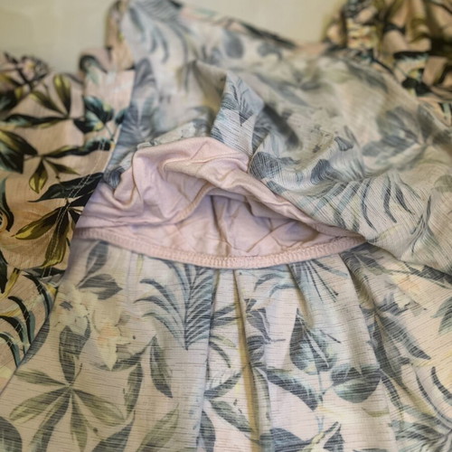 Bershka tropical floral print top, like new, size S