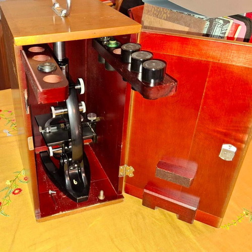 Bausch & Lomb AK7117 Collectible Microscope like new with original box