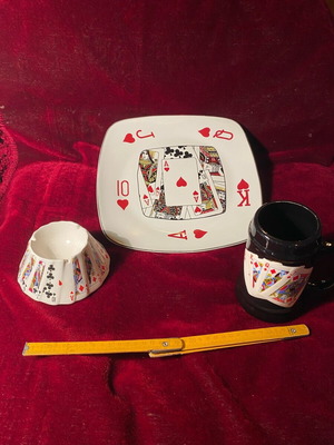 Set plate ashtray cup with vintage playing cards theme like new