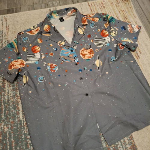 SHEIN Space & Planets short-sleeve shirt like new, size L